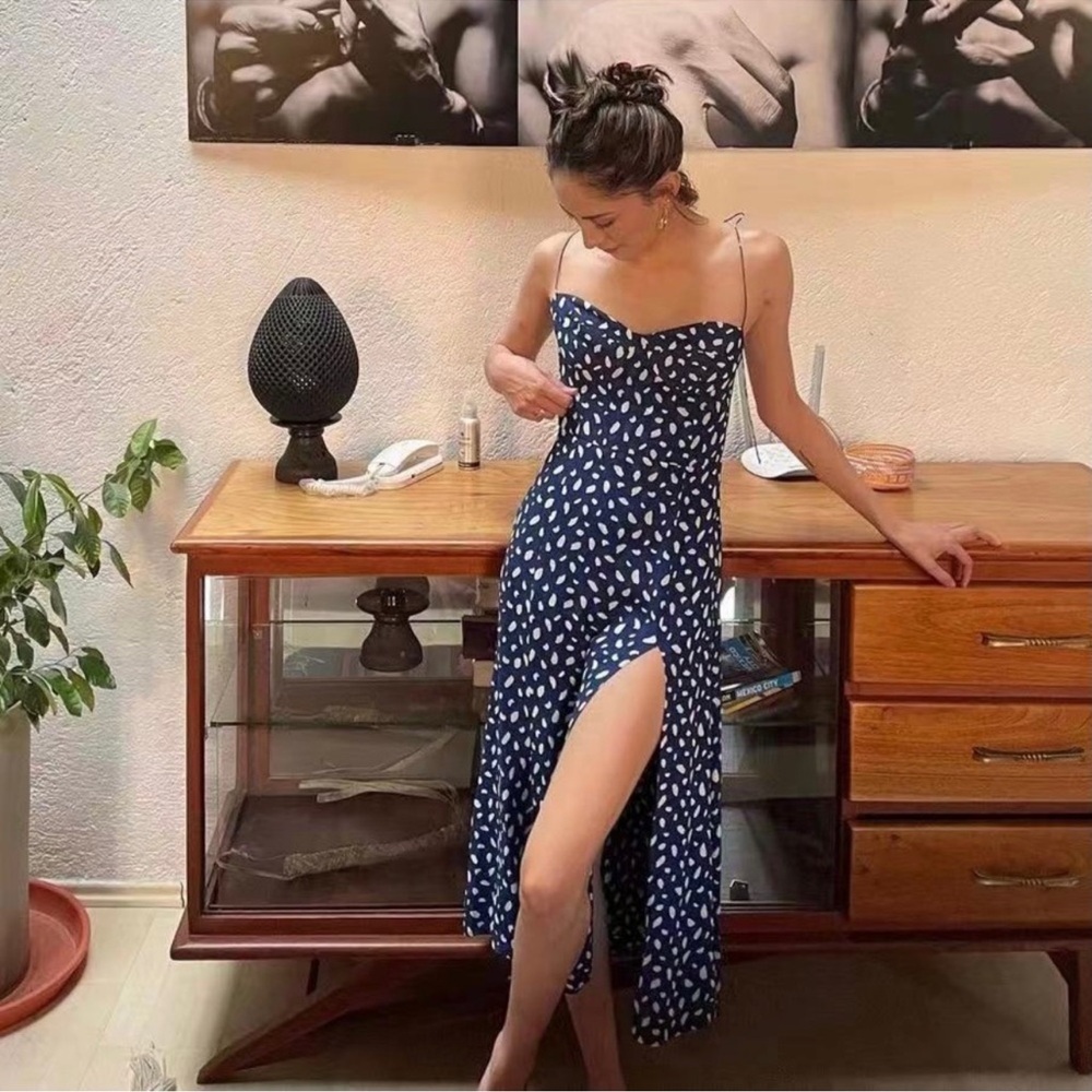 Reformation Juliette Dress in Moray Blue Dots Size 10 - Picture 3 of 9